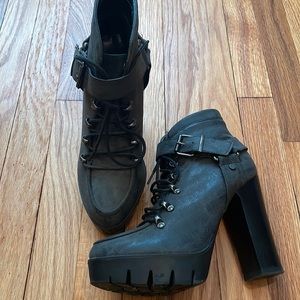 Black Qupid Boots